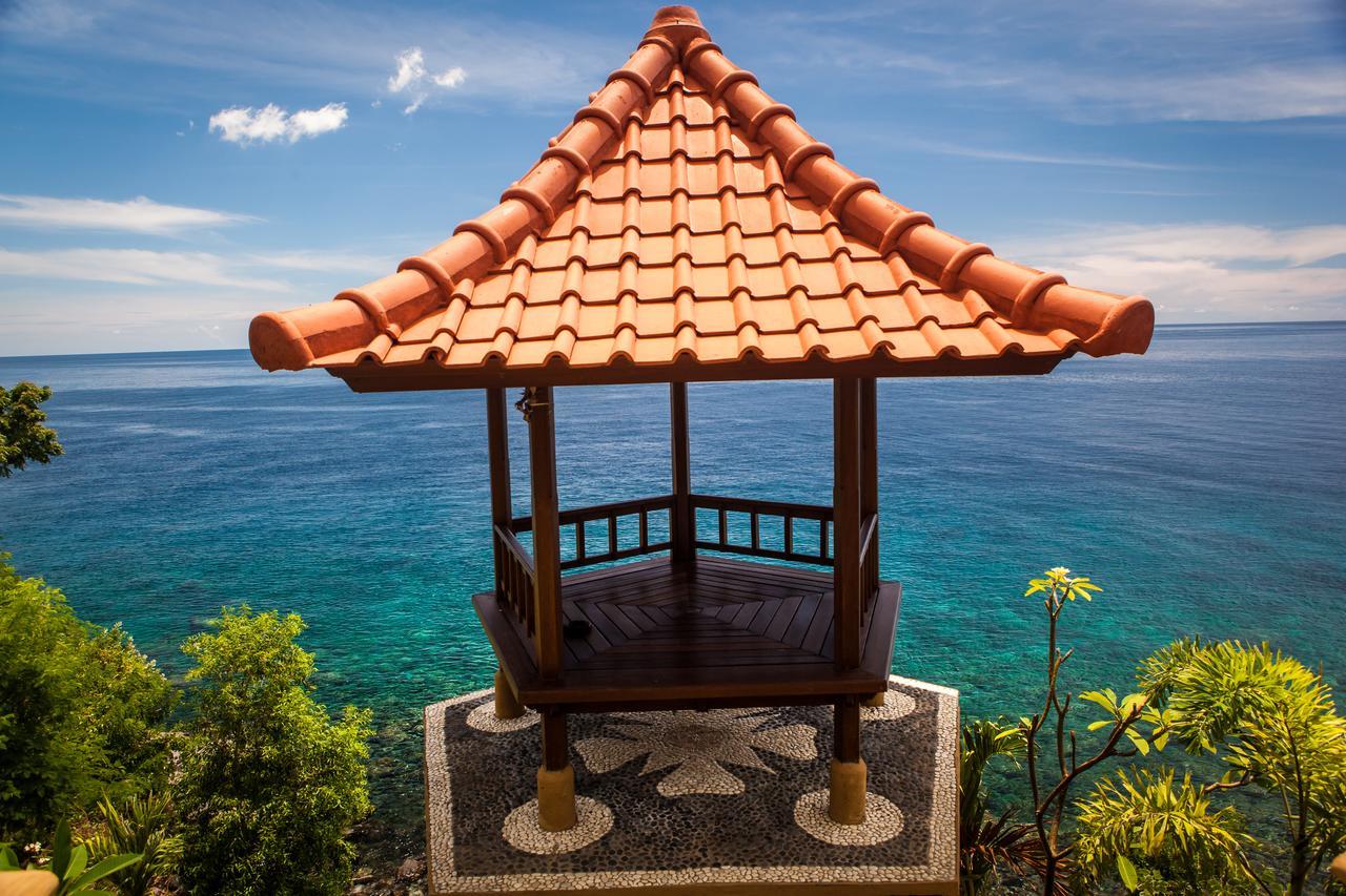 Blue Moon Villas Resort Amed  Exterior photo