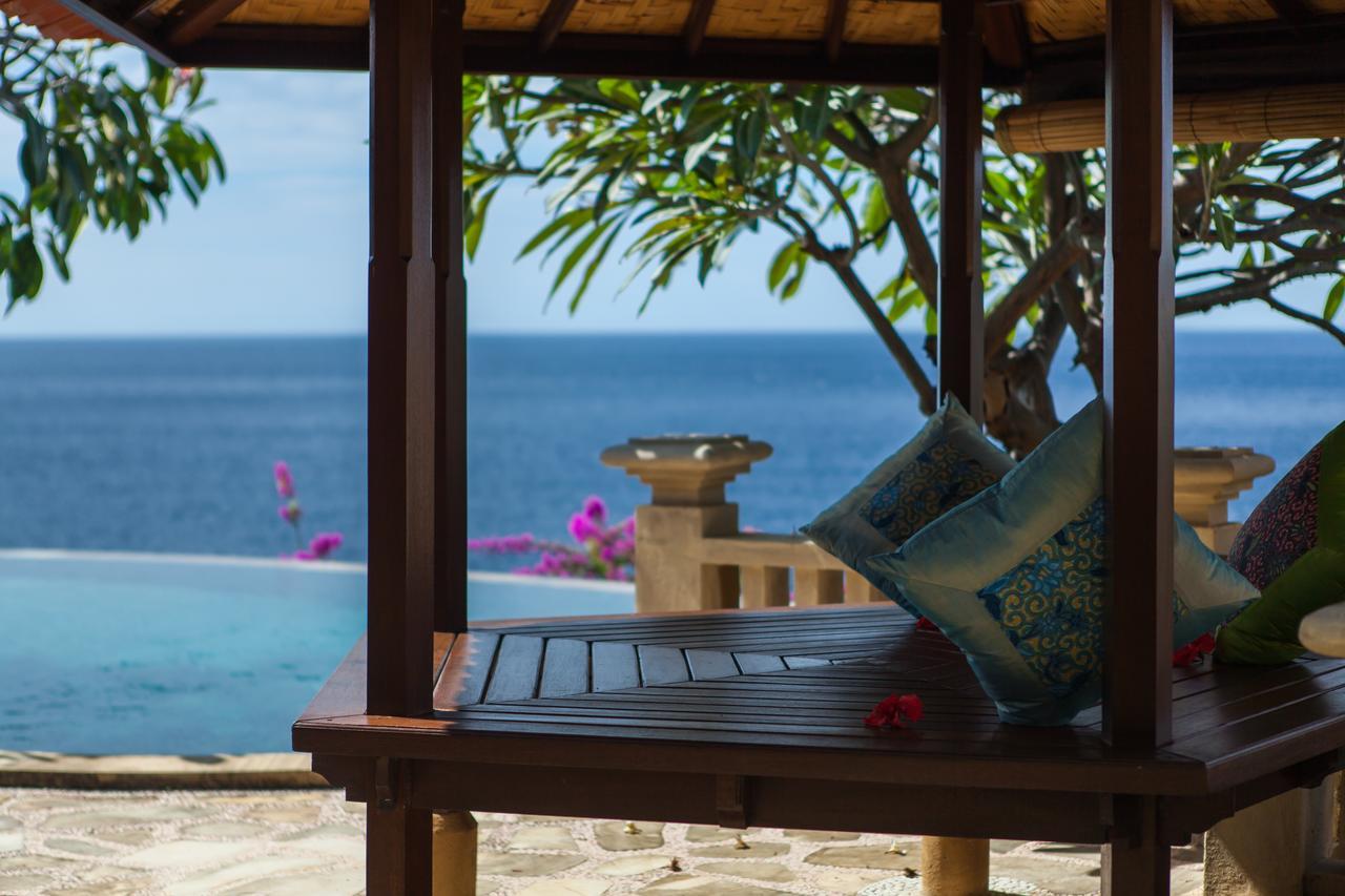 Blue Moon Villas Resort Amed  Exterior photo