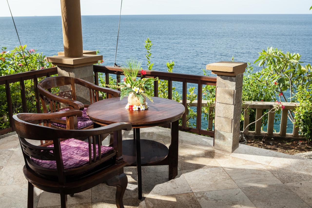 Blue Moon Villas Resort Amed  Exterior photo