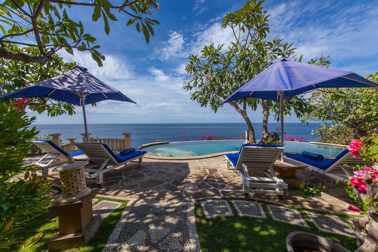 Blue Moon Villas Resort Amed  Exterior photo